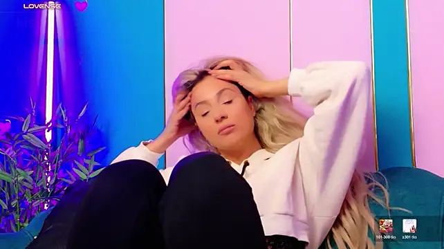 AriannaSins - 🎯Boobs bounce in your face
