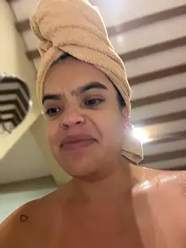 JuanitaMore01