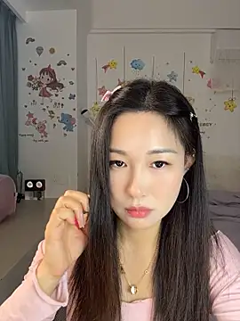 Momo0021 - 😘