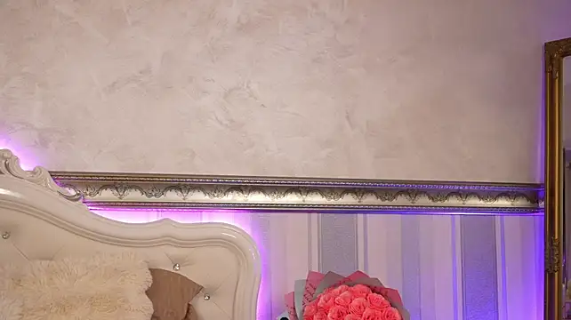 Alexxisrae - What can go Wrong with Some Fingering ?