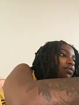 PrincessRayari - Dildo Ride+Toy control last tip😈💦🤍
