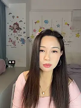 Momo0021 - 😘