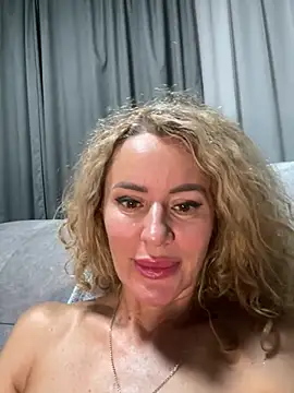 Tania201243 - Show tits♥️