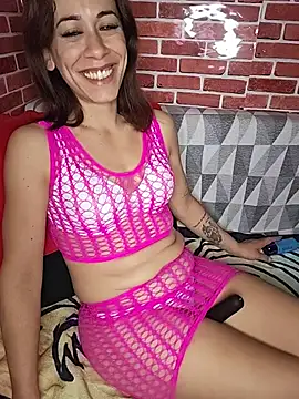 GingerFm - Show boobs