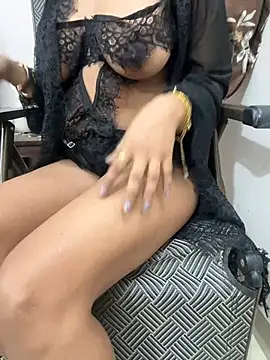 SavageQueen27 - BooB's Oil Massage Spank