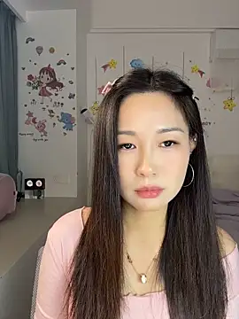Momo0021 - 😘