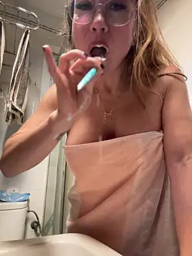 Angelitasexy81 - Make special tea for my roommate,
