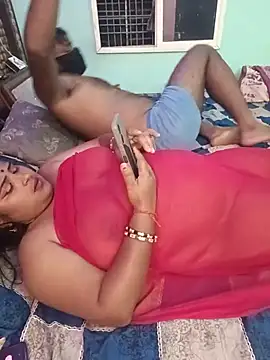 Queen_pritima - Open boobs & oil