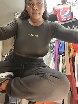 MAREIA_25 - HIDDEN CAM MAKE MY PUSSY SQUIRT ?