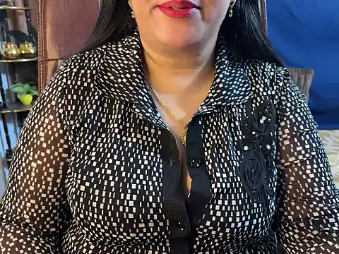Curvy_Vincy4 - MAKE MY KARWACHOUTH SPECIAL ❤️