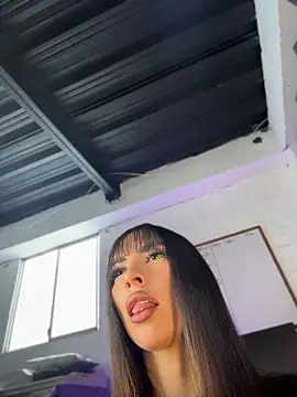 Nicolle_foxy - Make my pussy wet with squirt 💦💦