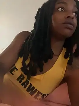 PrincessRayari - Dildo Ride+Toy control last tip😈💦🤍