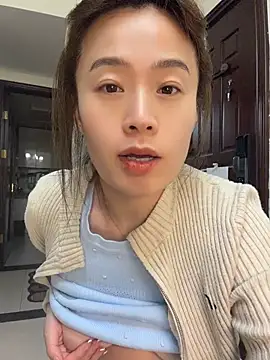 Saozi666 - 完成目标可选：挤奶水、黑JB抽插、小粉插入M腿、小粉入后门、开双插票、口叼内裤