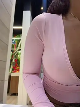 Irina_Velvett - Open ass in públic 😈💦🥴