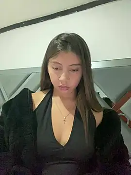Sara-cooper2 - DANCING IN LINGERIE