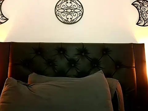 NatalyGuzman26 - Suck feet