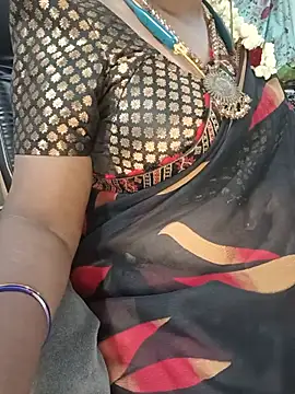 Tamil-hotwife - Ass show