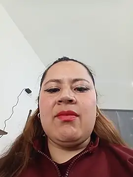 VANESSA__28 - SHOW MY TITS ALL OVER THE COMPANY