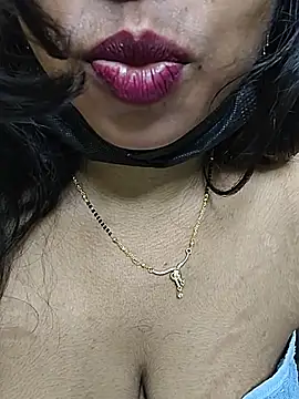 Angel_Julia - Ass show