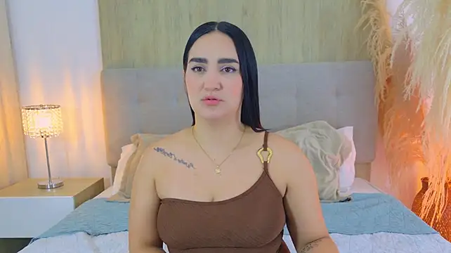 MaraGrief_ - show juicy pussy