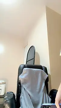 WetVirginPussy - Spread pussy closeup facesittingposition
