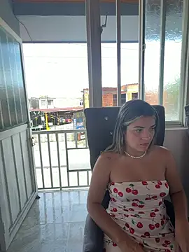 Sarita-candy - Suck a guy's cock on the street