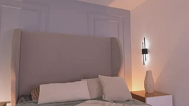 Chloe_d - Buttplug Time 😏
