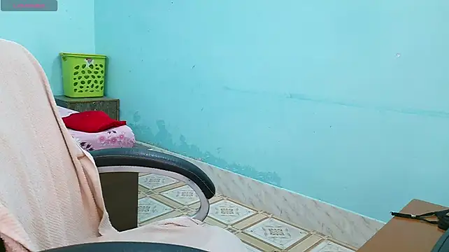 SWEETY_RANI - ass oiling and pussy show
