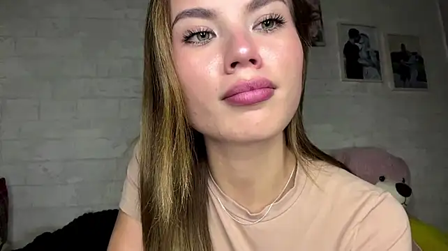AnderaCalrk - My first time! Show my angry face
