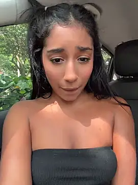 SaryJonex - FUCK MY PUSSY SQUIRT WITH MY LEGS SPREA
