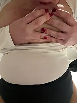 NippleTitSlag - Shave pussy live