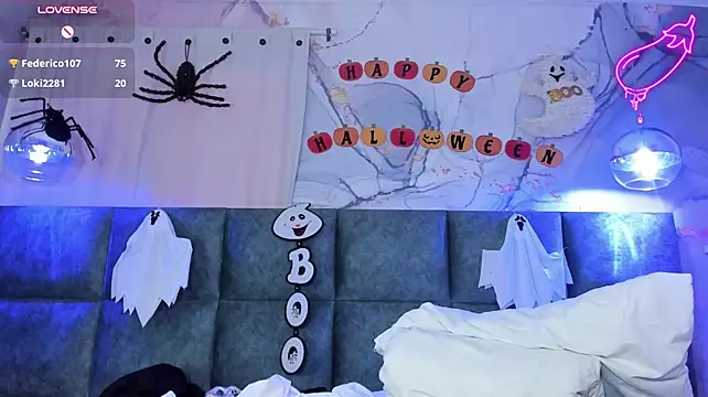 AlissaJoness - 🎃👻domi inside my pussy🎃👻