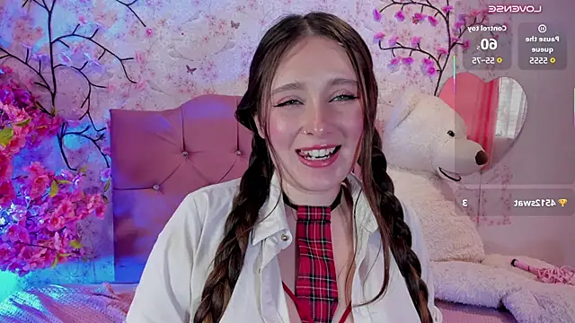 Naomi_Sweety