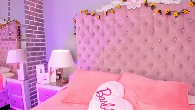 MadissonRey - MASSAGE MY BOOBS 🎃