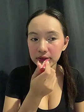Freyacalla1 - bounce boobs/ tongue out