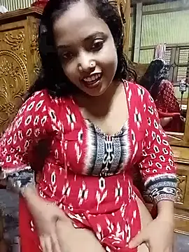 Meghla_Sk - Lip show