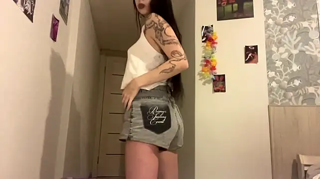Cutevina - take off my bra