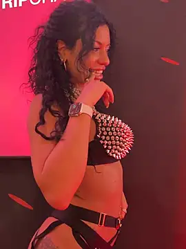 AlyssaHottv_ - Show tits to Fans on Venus
