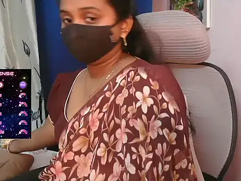 Pavani-Darling - ice on boobs in 5 mins