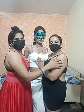 Hot_bhabhi2 - Boobs show
