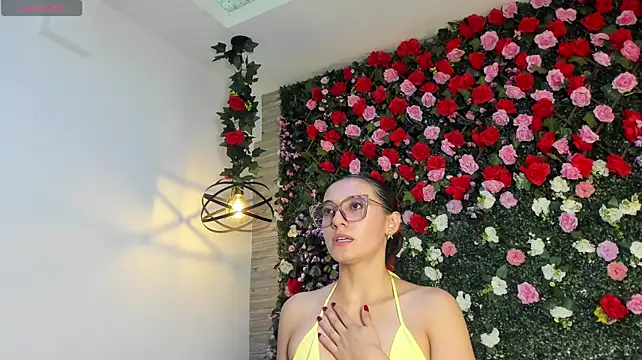 BellaStorm_ - Hot twerk + Oil + Spank ass + song🔥