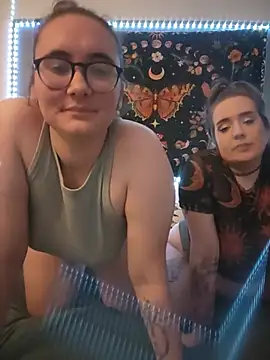 AndHerXO - Adele gets her eaten 🤤😋