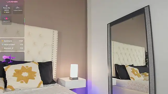 Julia_Martinez_ - Soft spanks x3 times