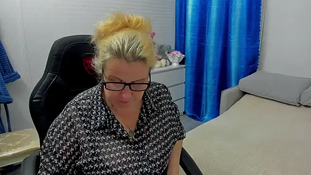 Frau_Marta - surprise