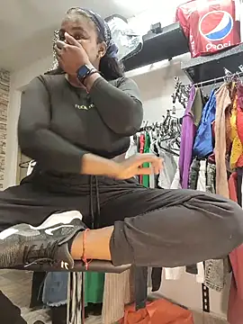 MAREIA_25 - HIDDEN CAM MAKE MY PUSSY SQUIRT ?