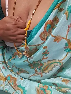 Tamil_Ammani - Boobs show😜😜😝🥰🔥🔥🔥
