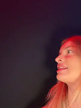 EvieEvans - LAST TIP GETS PORN WITH 50 STRANGERS