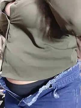 Aysha_69