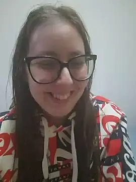 Sarah459 - Kutyapóz meztelenül