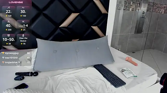 MelisaKovacs - Show your butt and spank x 6